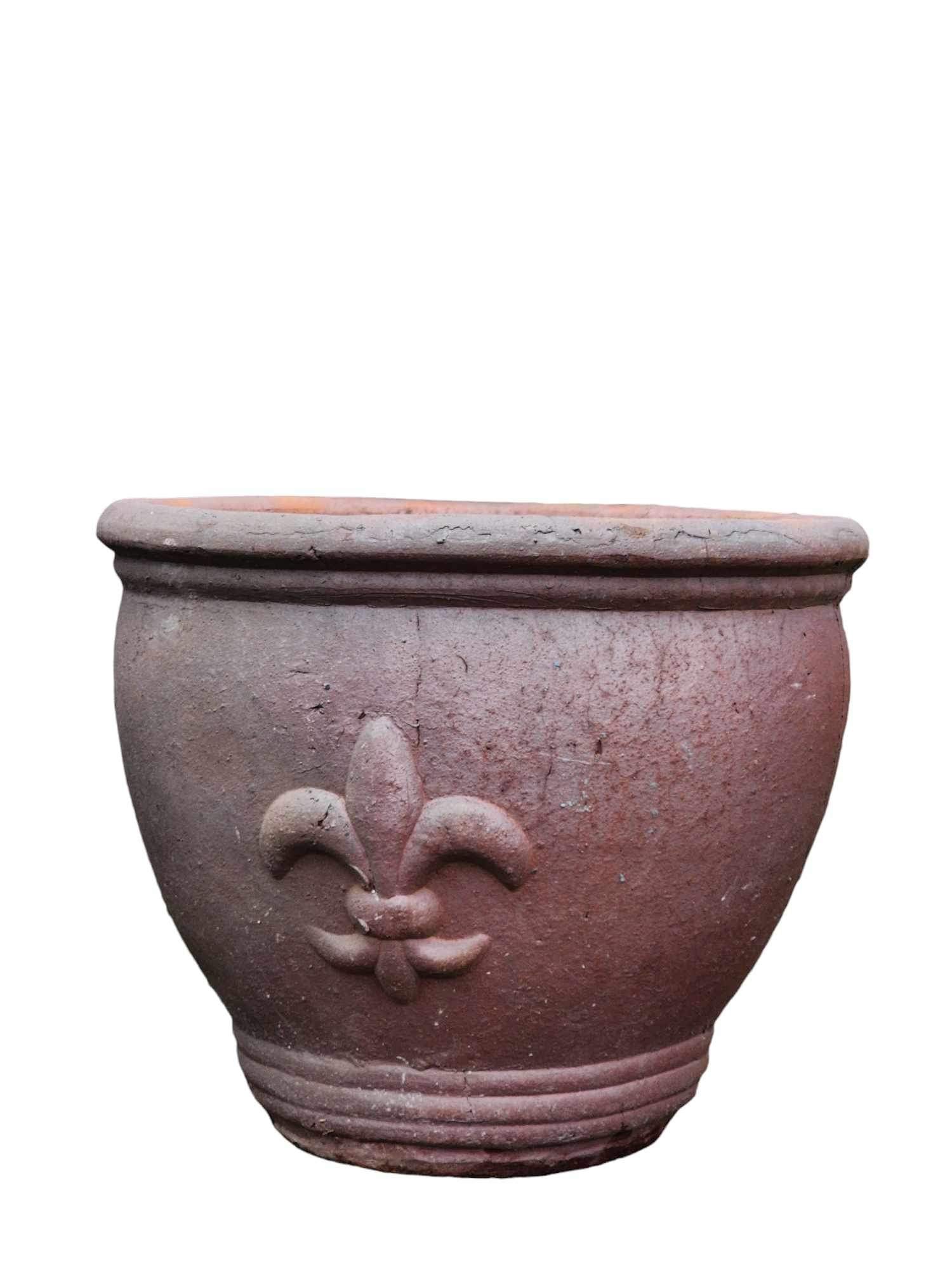 Old stone Fleur De Lis Large